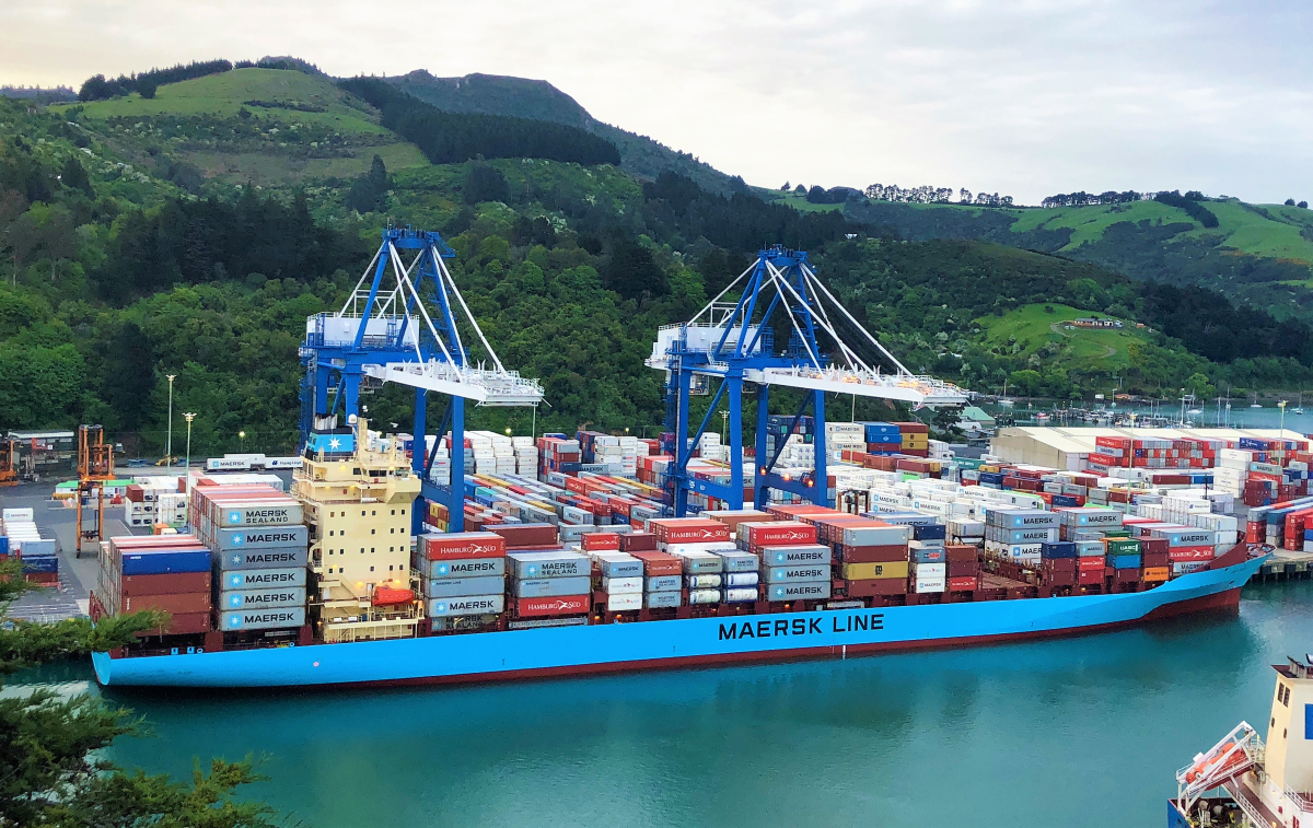 Oluf Maersk in Port Chalmers - New Zealand .JPG